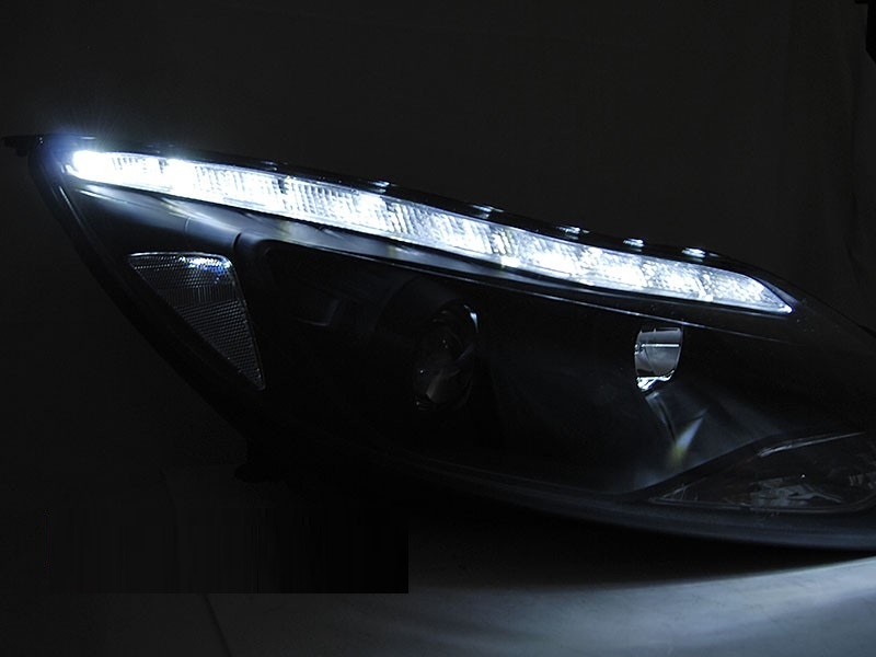 Koplampen Ford Focus 11-14 DRL LED DRL zwart